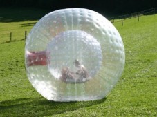 Österreich : Zorbing Downhillride - Raum Salzburg | Ihr Abenteuer bergabwärts!