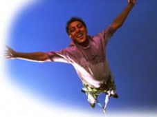 Schweiz : 70m Bungee Jump in Locarno, Schweiz