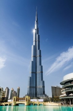 Dubai Top-Sehenswürdigkeiten mit Burj Khalifa besuchen und Armani Hotel Abendessen aus Abu Dhabi