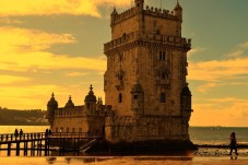 Lissabon Premium-Tour: drei Panorama-Bustour und eine historische Straßenbahnfahrt