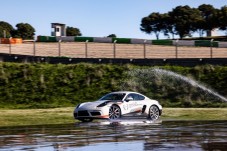 Conduzir um Porsche Cayman 718 S - 3 voltas + 1 volta em co-piloto