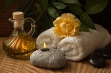 Massagem de Relaxamento c/ Espumante e Bombons p/2