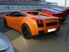 Conducir un Lamborghini Gallardo - 1 vuelta en circuito corto