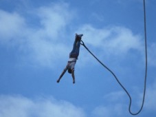192 m Europa Bridge Bungee Jump in Österreich