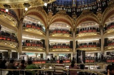 Visit the secret garden of the Galeries Lafayette