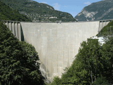 Bungee Jumping Verzasca (Goldeneye Bungee Jump)